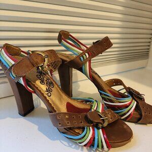 Ladies sandals size 8